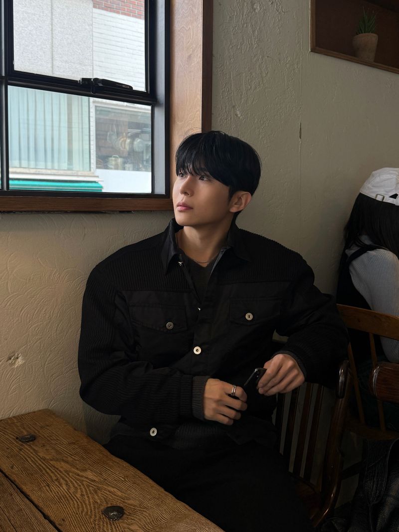 Loin trucker cropped knit jacket