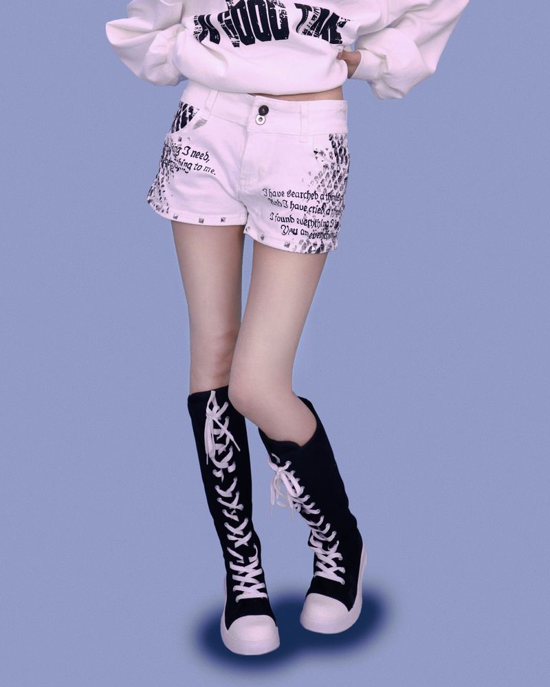 e-e-error stud shorts