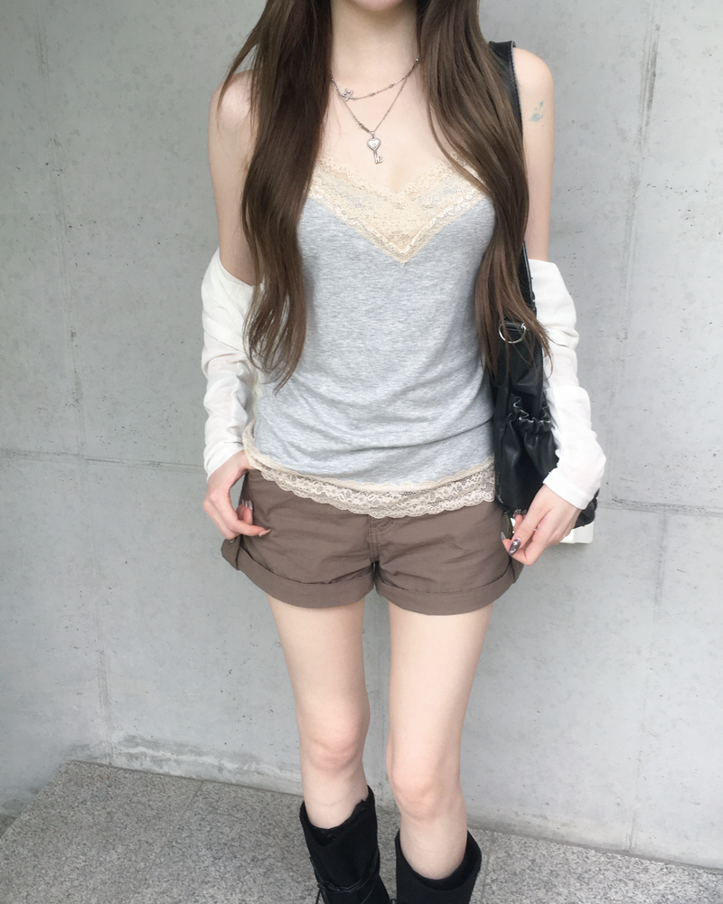 Cotton roll up shorts