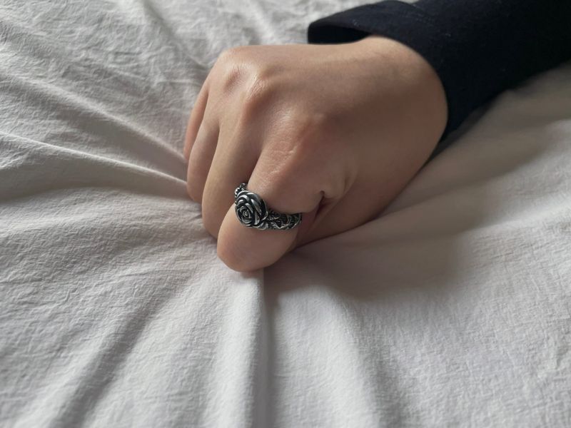 [MADE] Black Rose Ring