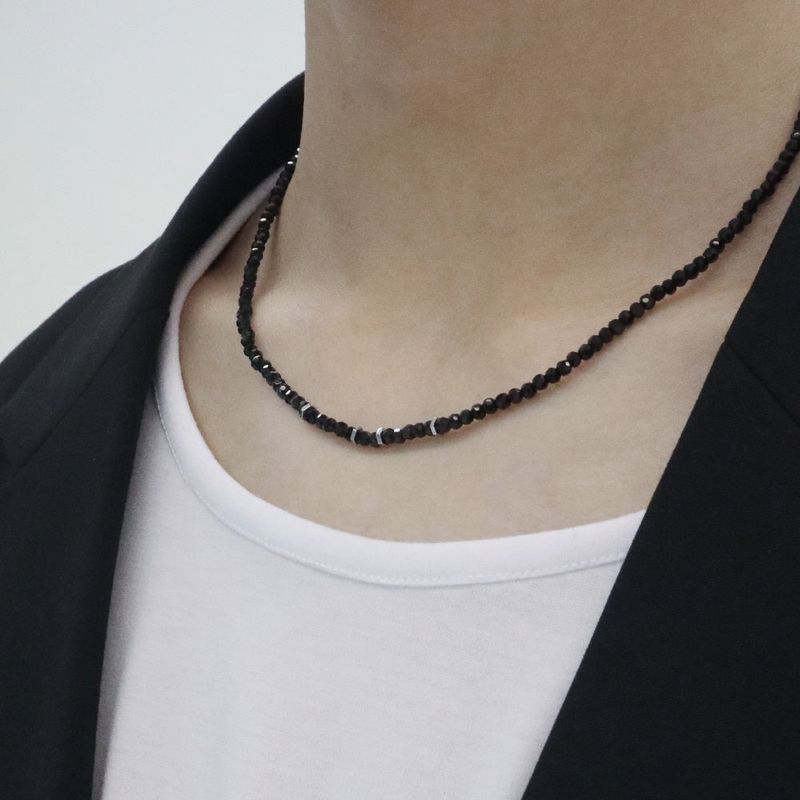 Men's Necklace Black Beads_CLEF RING MODULATOR NEC