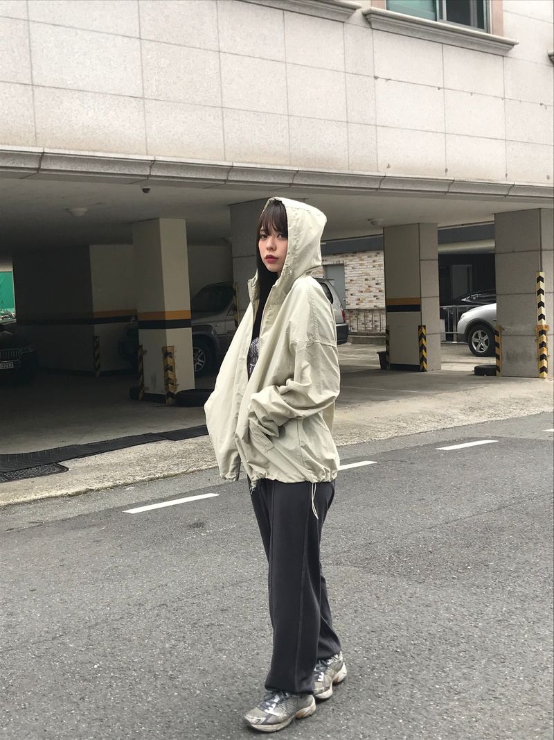 Darwin hood windbreaker