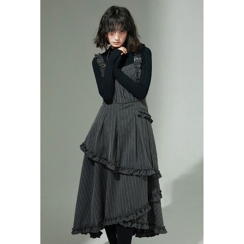 UNDORABLE（アンドレーブル）の「STRIPED & RUFFLED STRAP DRESS（Dresses）」