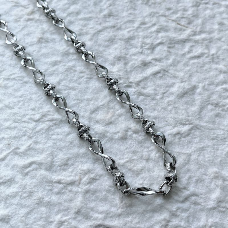 Spiral Loop Chain Necklace