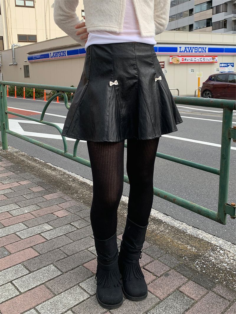 RIBBON FLARE LEATHER MINI SKIRT (2C)