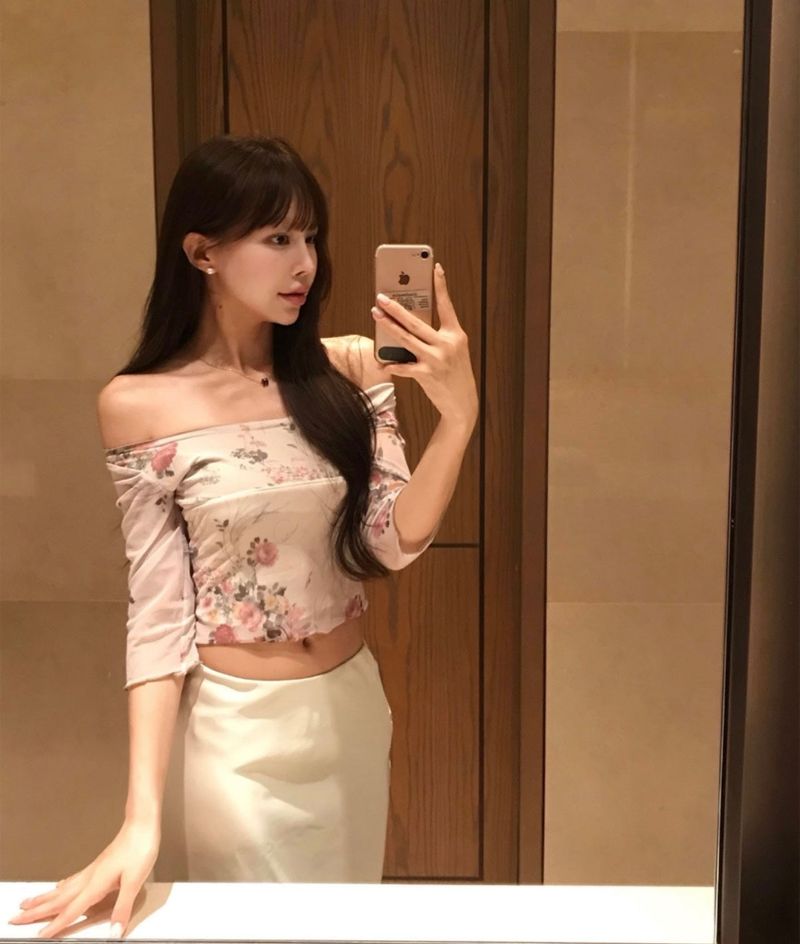 cloudemotion（クラウドエモーション）の「[grayish beige] watercolor top（Tops）」