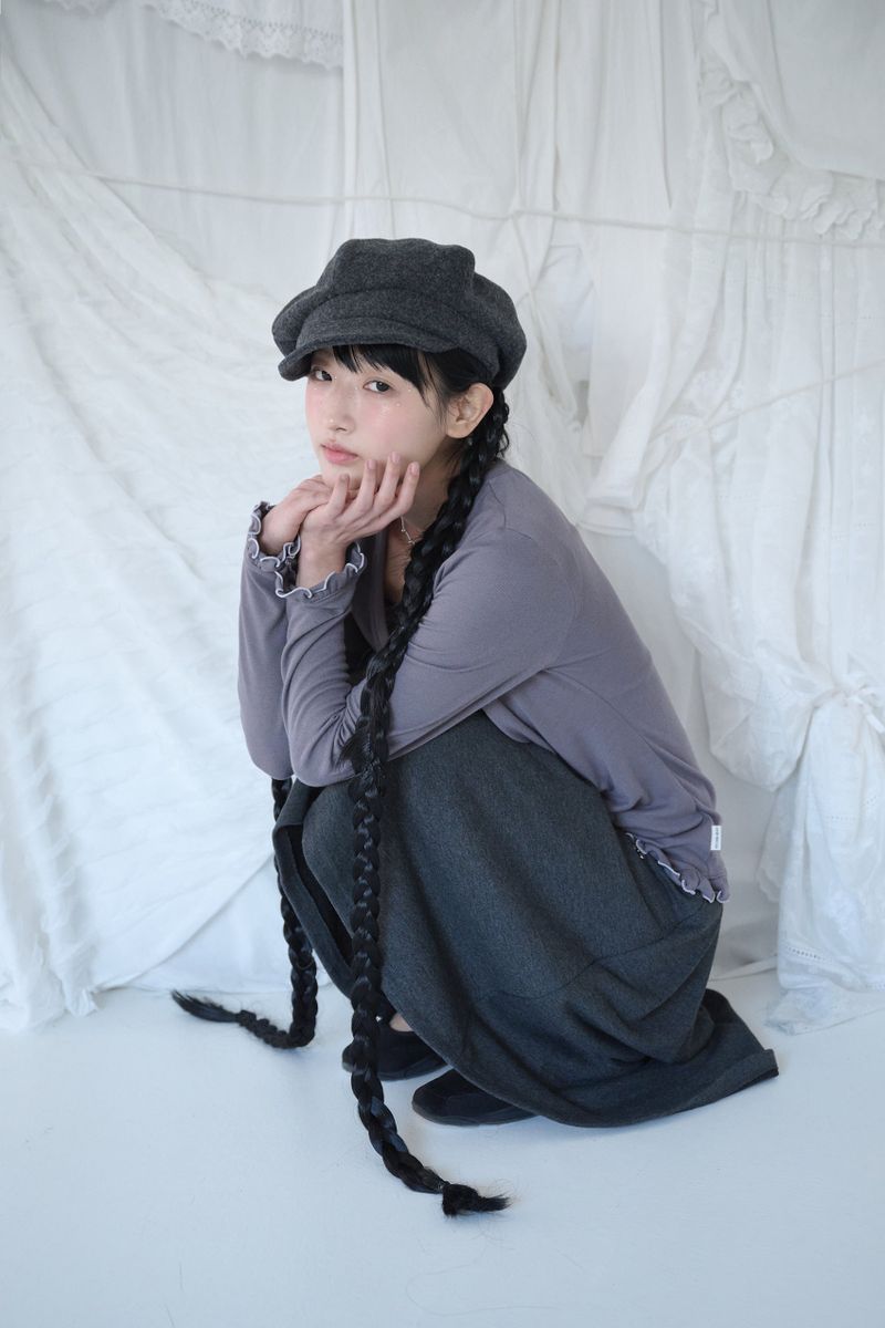 ASYMMETRIC SHIRRING LACE CARDIGAN SMOKE PURPLE