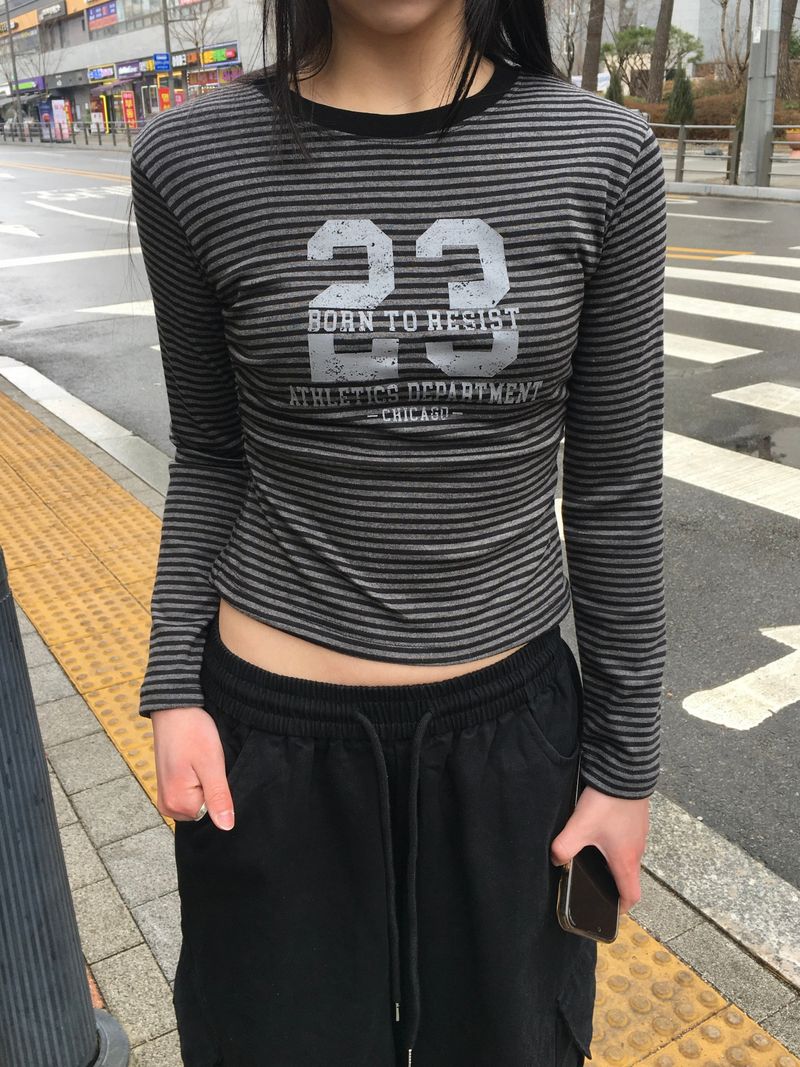 Qwerty Striped Shirred Long-Sleeve Tee (4c)