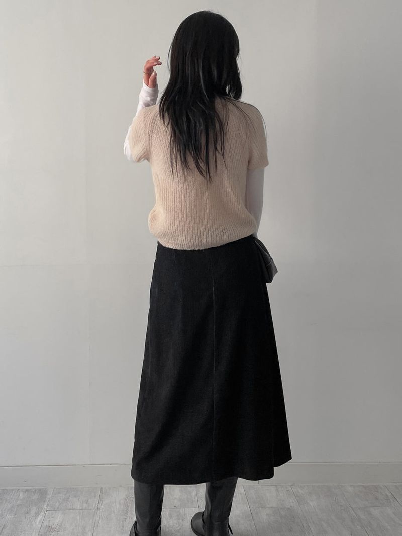 Velour Buckle Pleated Long Skirt