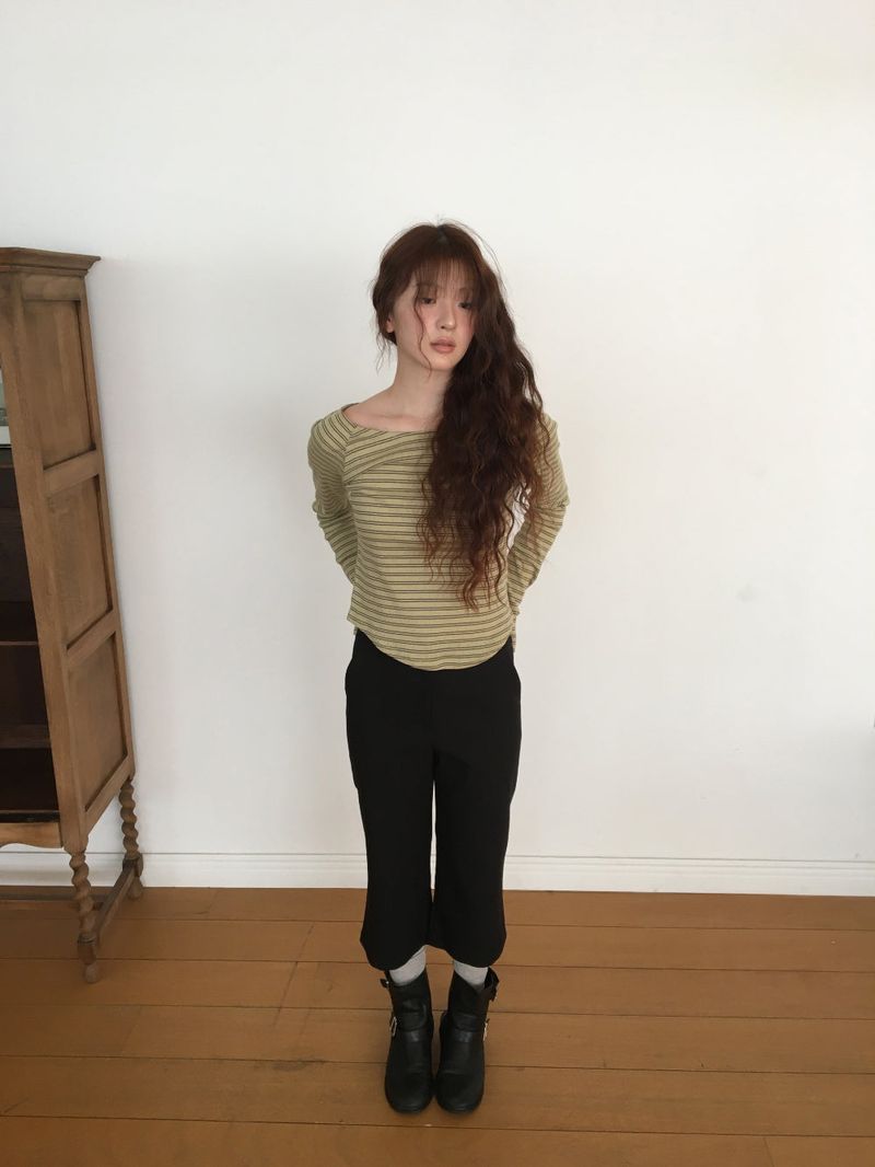 Silhouette Capri Slacks (1color)