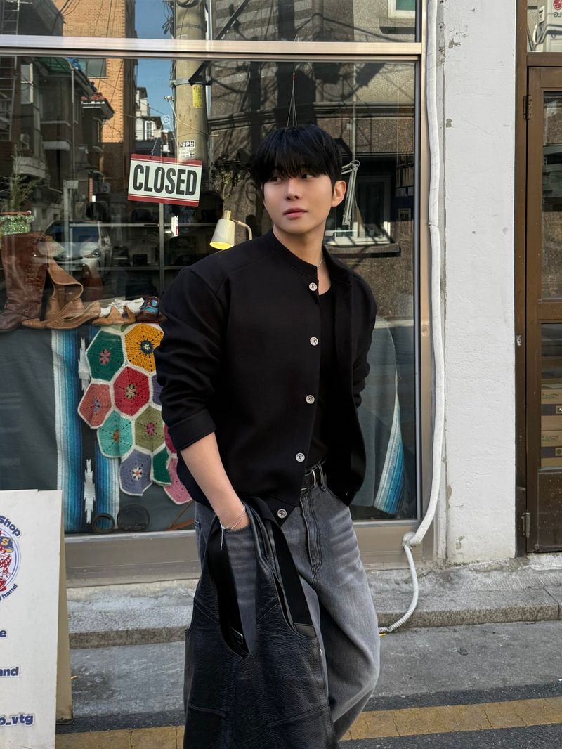 League wool crop cardigan jacket