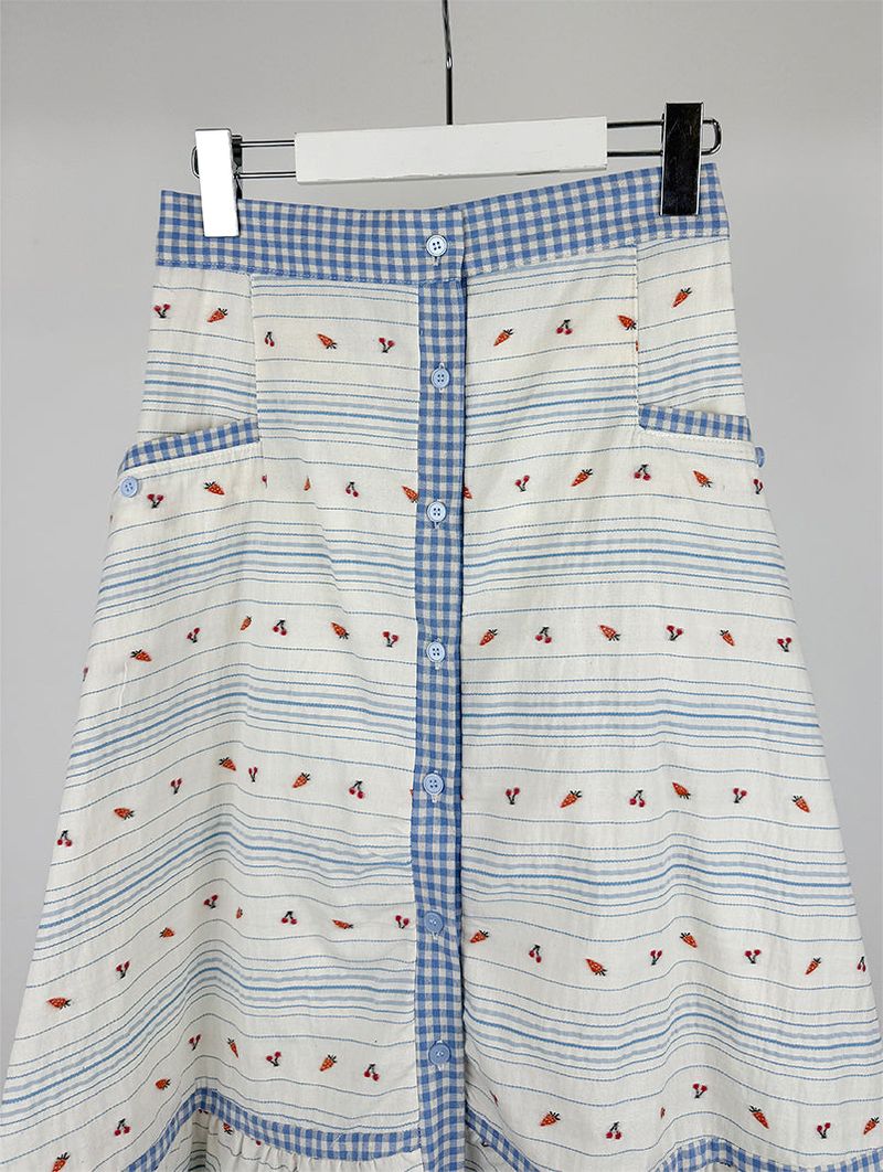 CARROT BUTTON FULL SKIRT (2C)