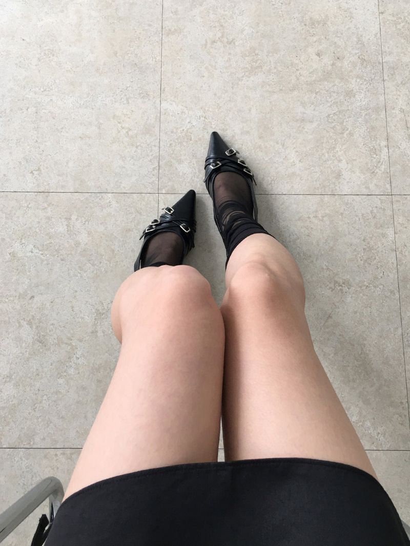 nobiyaka(ノビヤカ)の「Twist belt slingback flat(Shoes)」