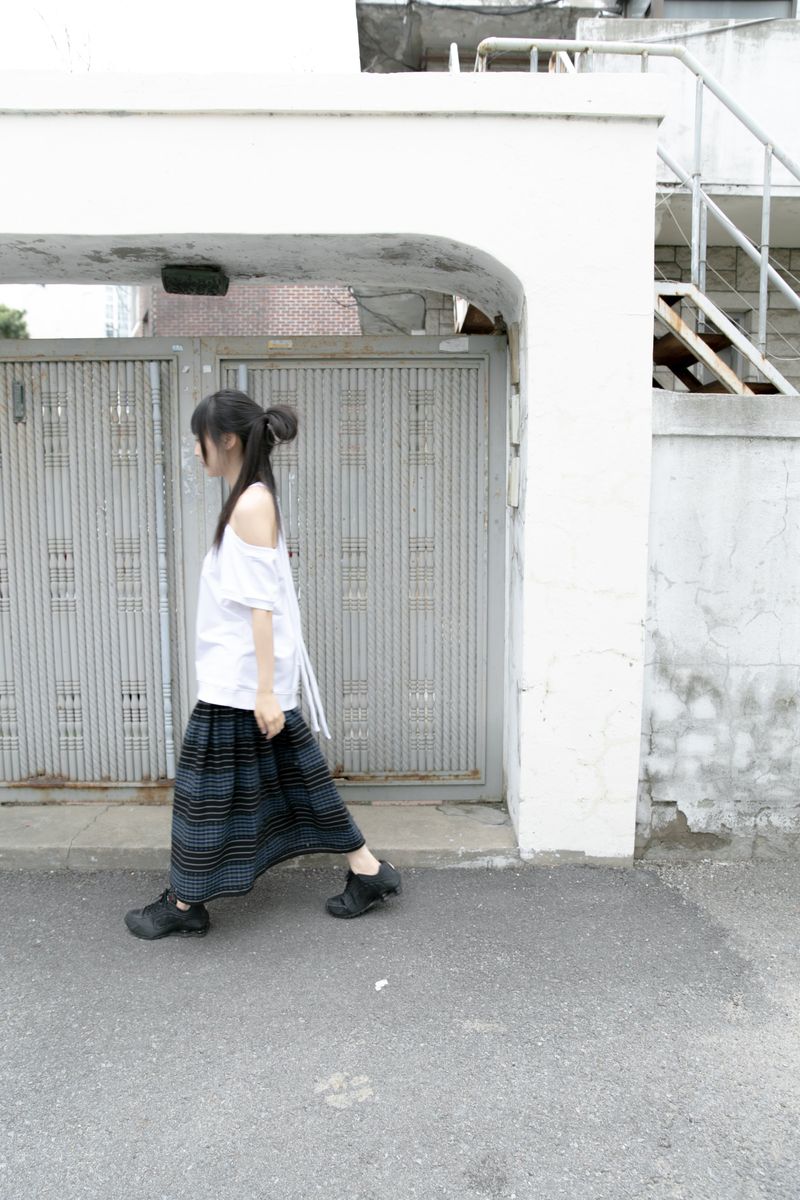 omoosoohy（オムスヒ）の「check stripe twoway cotton skirt(2colors)（Skirts）」