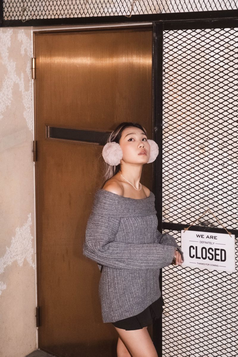 Oversized Off-shoulder Chunky Sweater - Grey