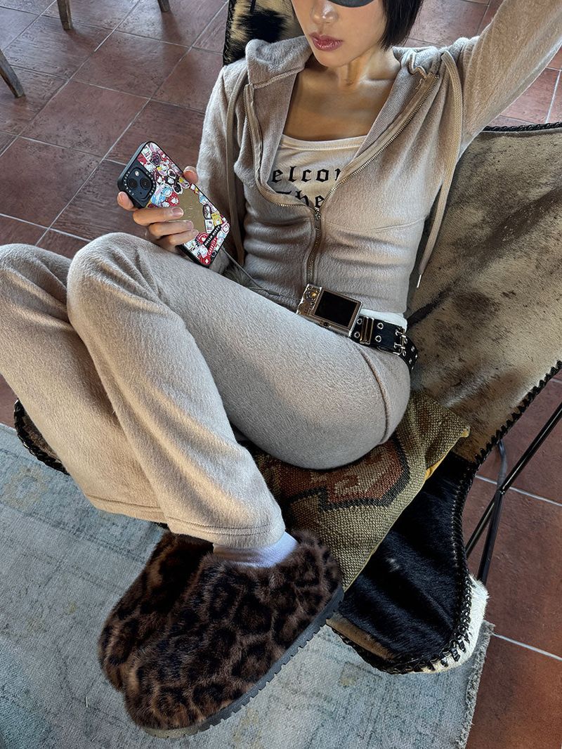 LEOPARD FUR SLIPPERS
