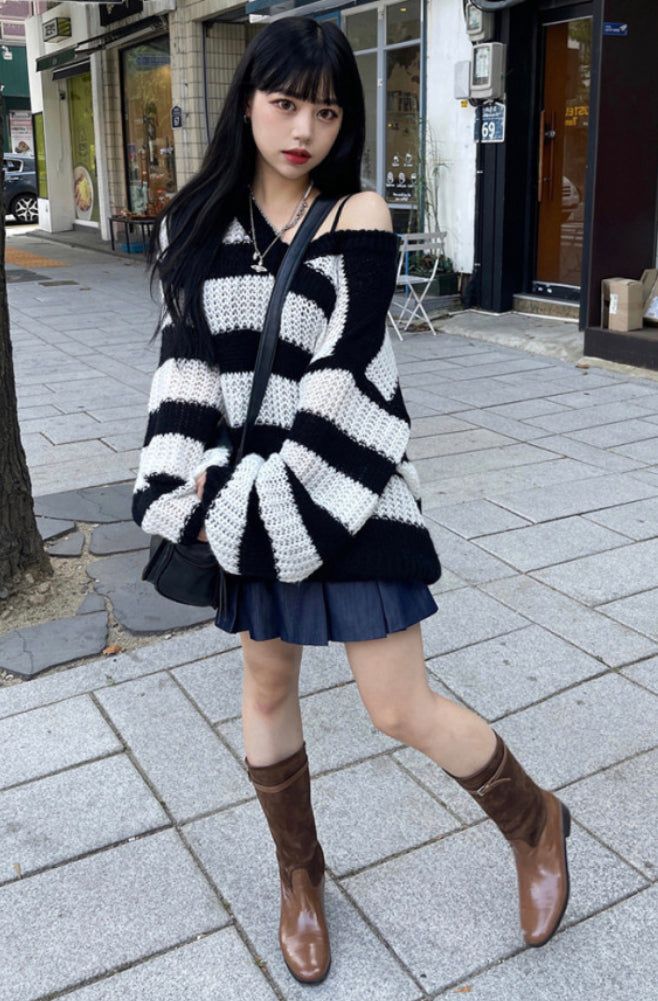 heenytsuki（ヒニツキ）の「Daily Pleats Normcore Denim Skirt（Skirts）」