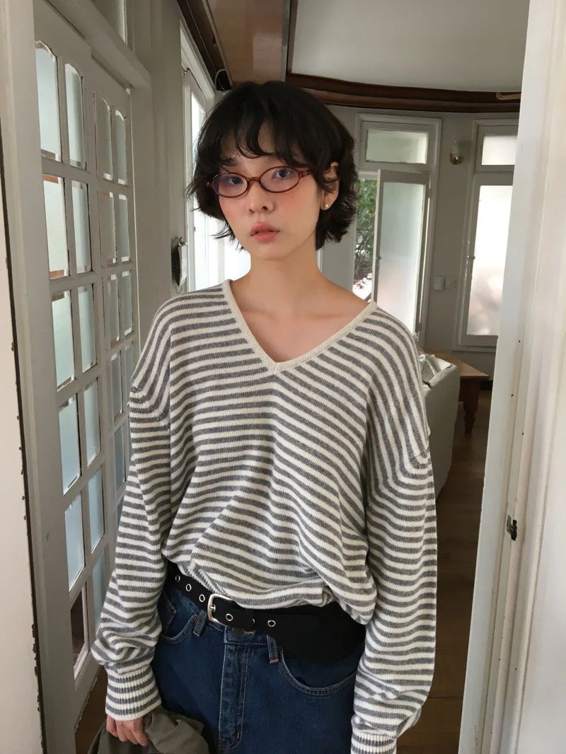Cebu striped V-neck knit (2color)