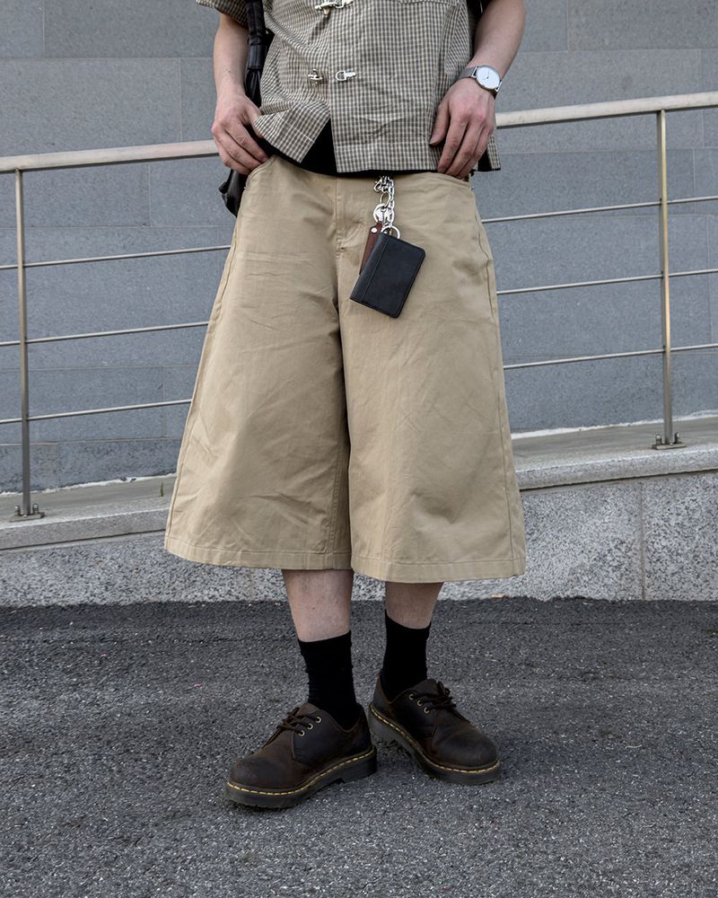 Varon Patch Strap Bermuda Pants