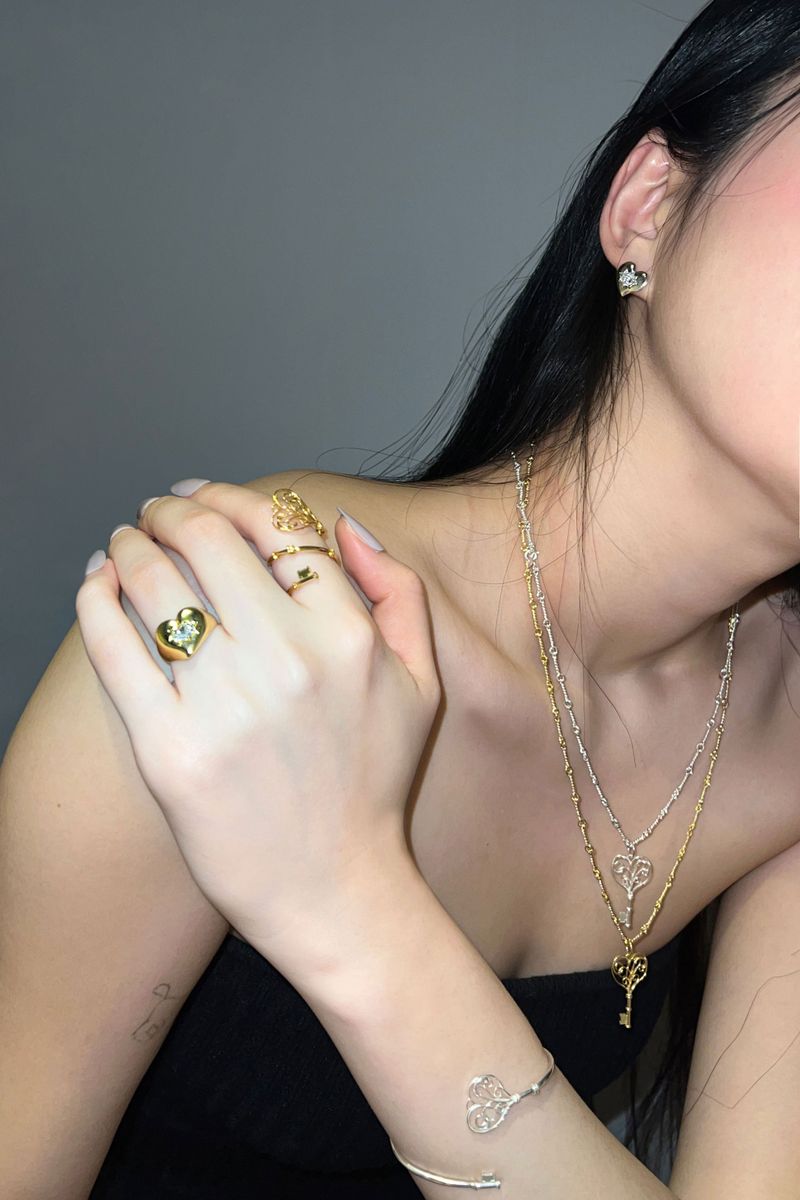 HOLIDAY HEARTS 010R (GOLD)