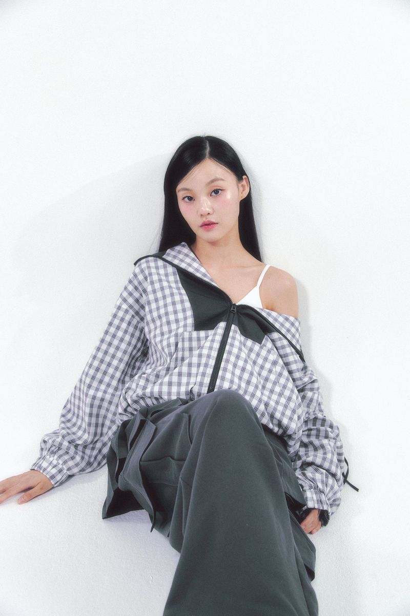 Check Ribbon Wind Breaker Black