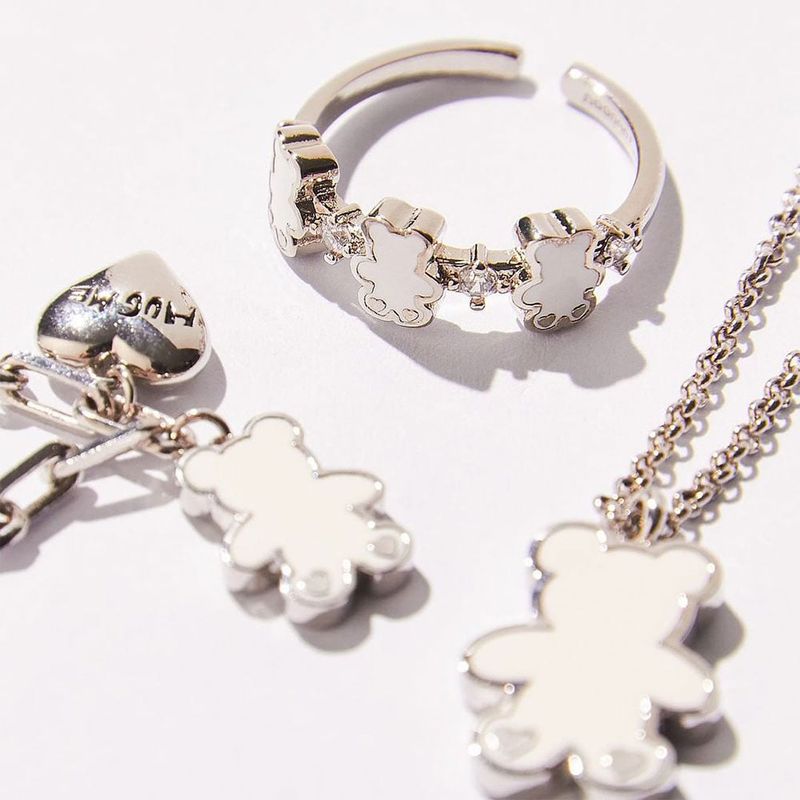 Hug Me Ring