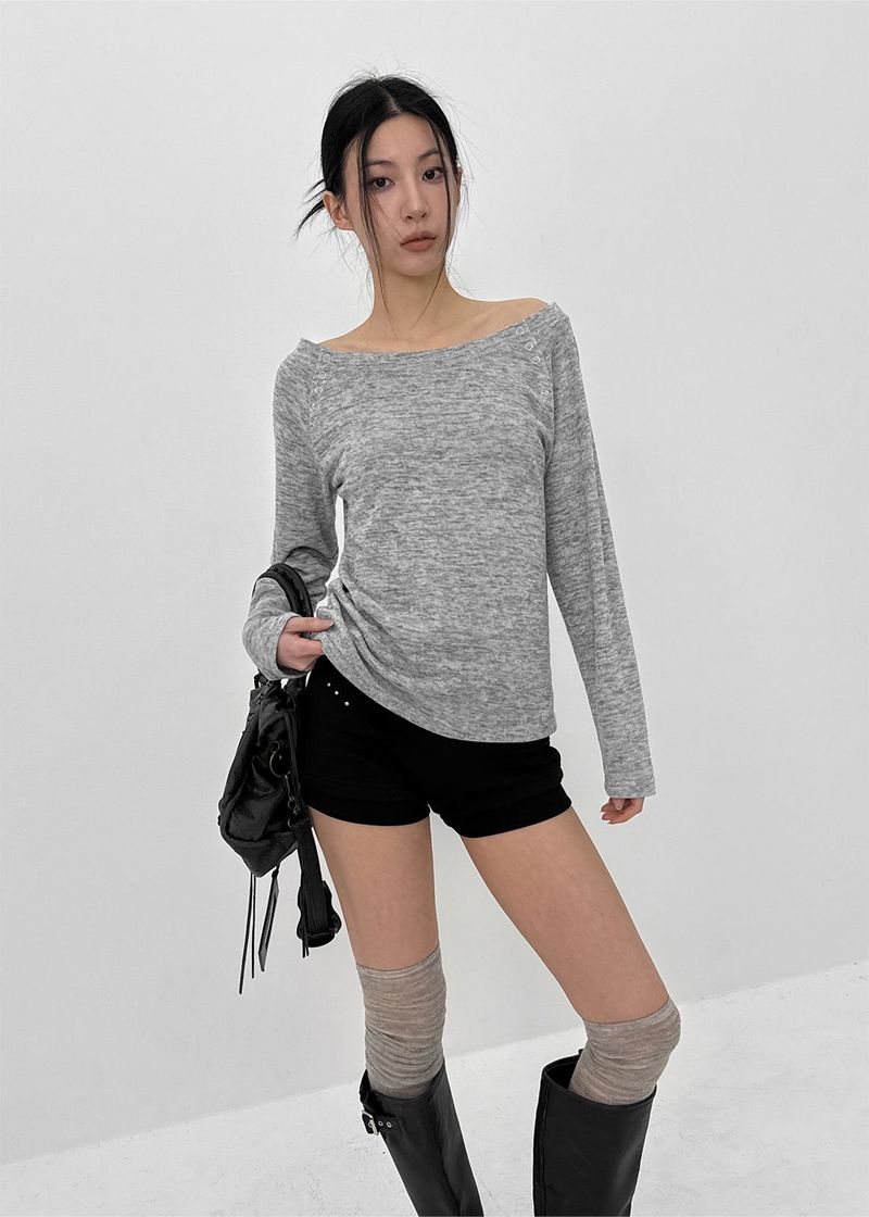 BLACKUP（ブラックアップ）の「[MADE] ケネックニットボタンオフショルダー長袖Tシャツ（トップス）」