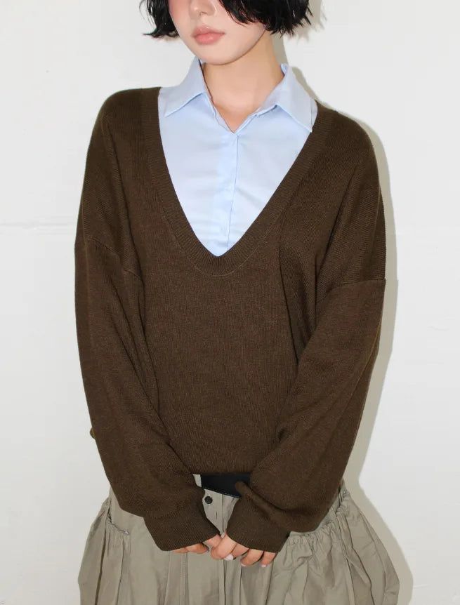 DEEP V-NECK OVER KNIT
