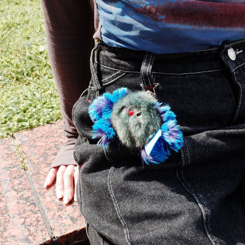 ALIEN PUPPY KEYCHAIN - Hypnea Pie