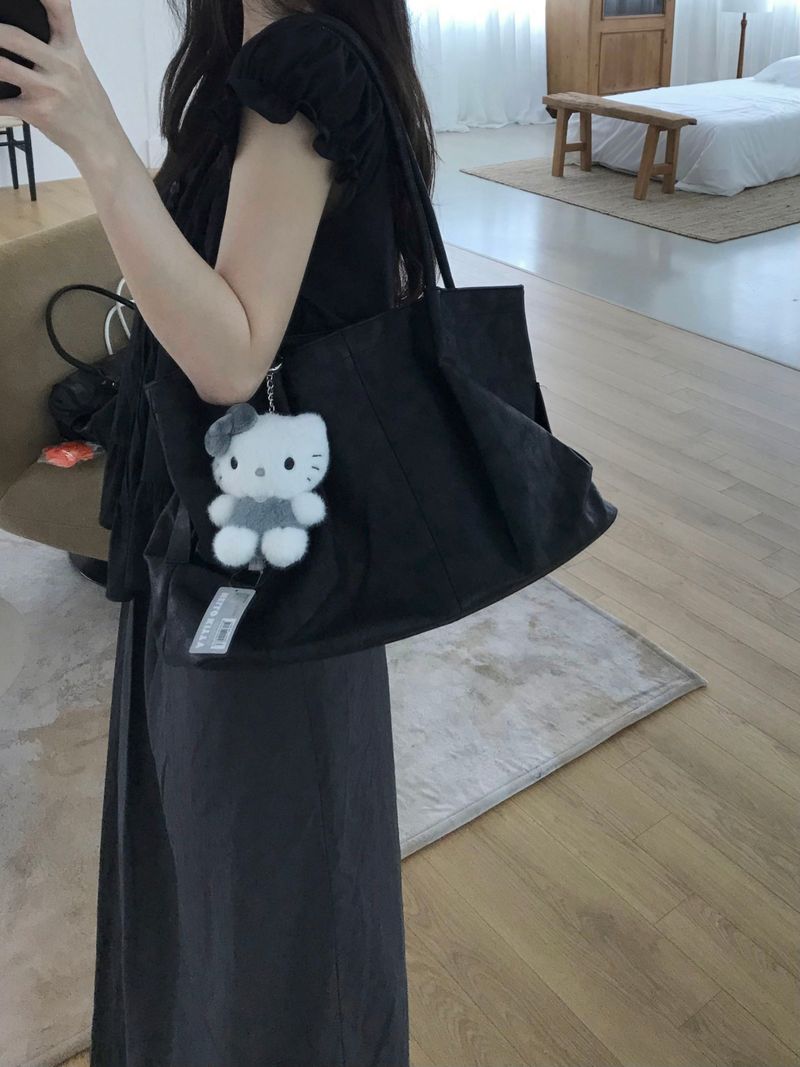 Miller Shoulder Bag (2 colors)