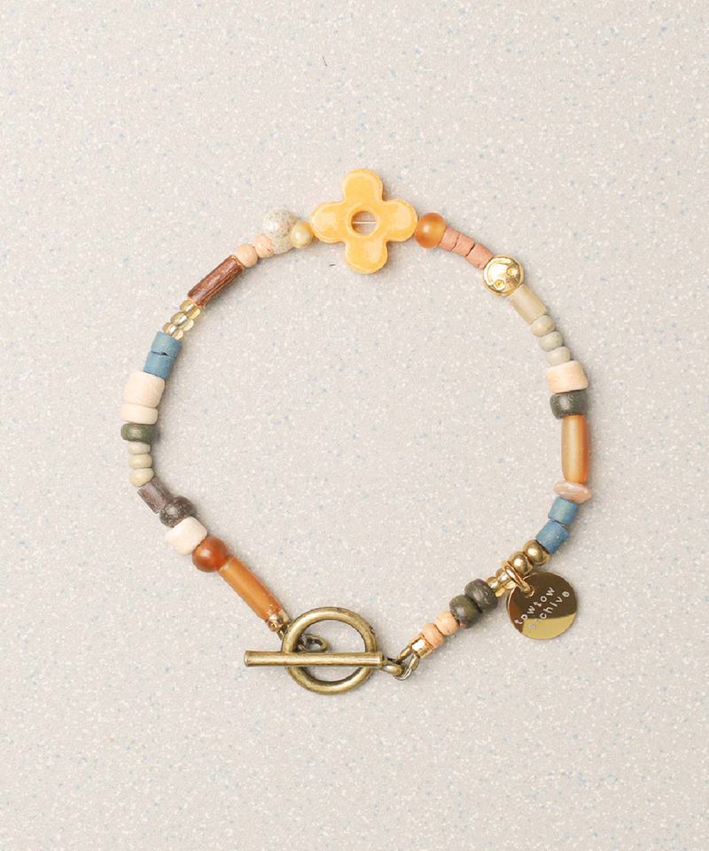 CLOVER SYMBOL-DAISY : ARCHIVE-003