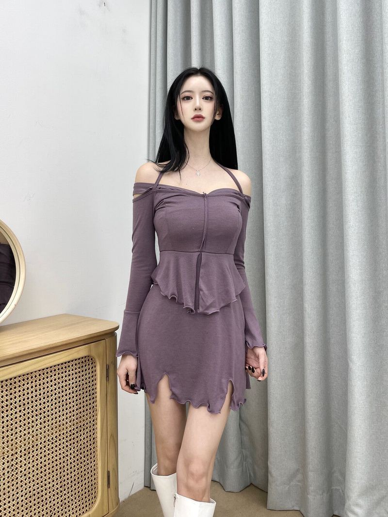 793. Kira halter off slit mini ops (2color)
