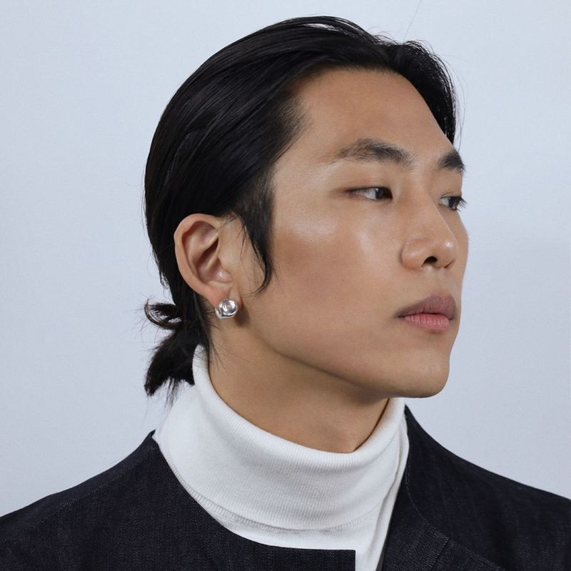 【MADE】 Men's pinch earring glossy