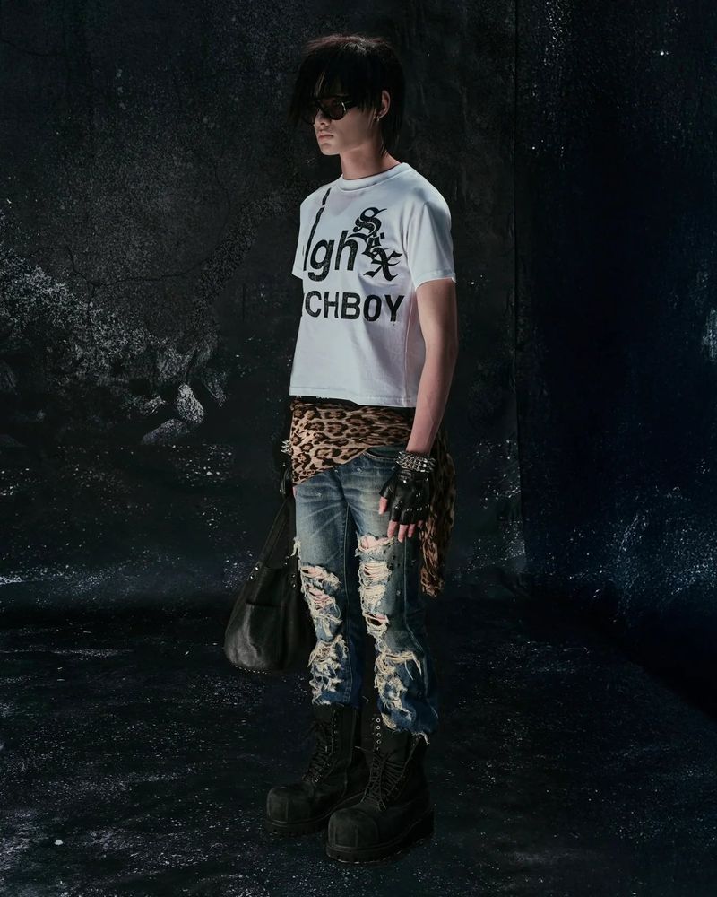 "BBY TECHB0Y" T SHIRT