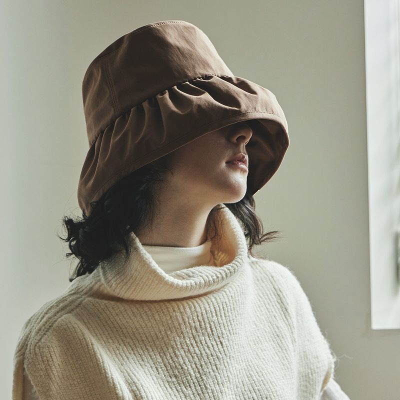Metal Tip Shirring Bucket Hat / Brick