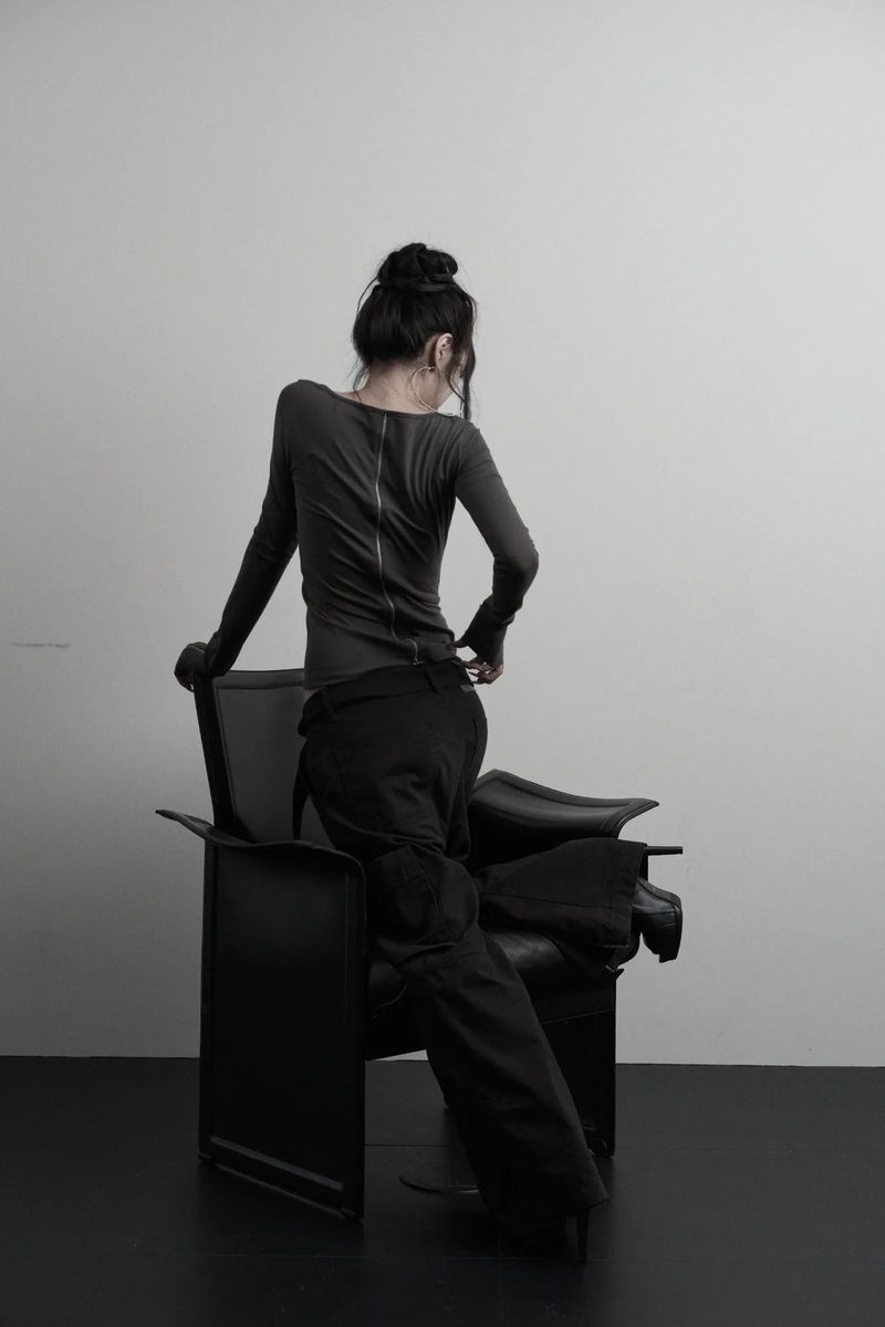 [label] back two-way zipper long sleeve (charcoal)