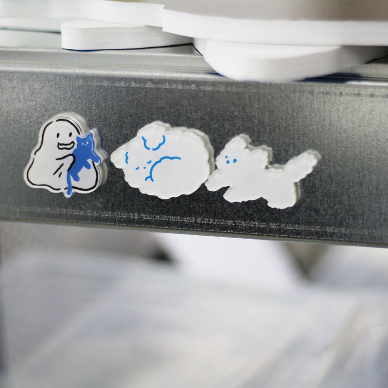Magnet good night white puppy