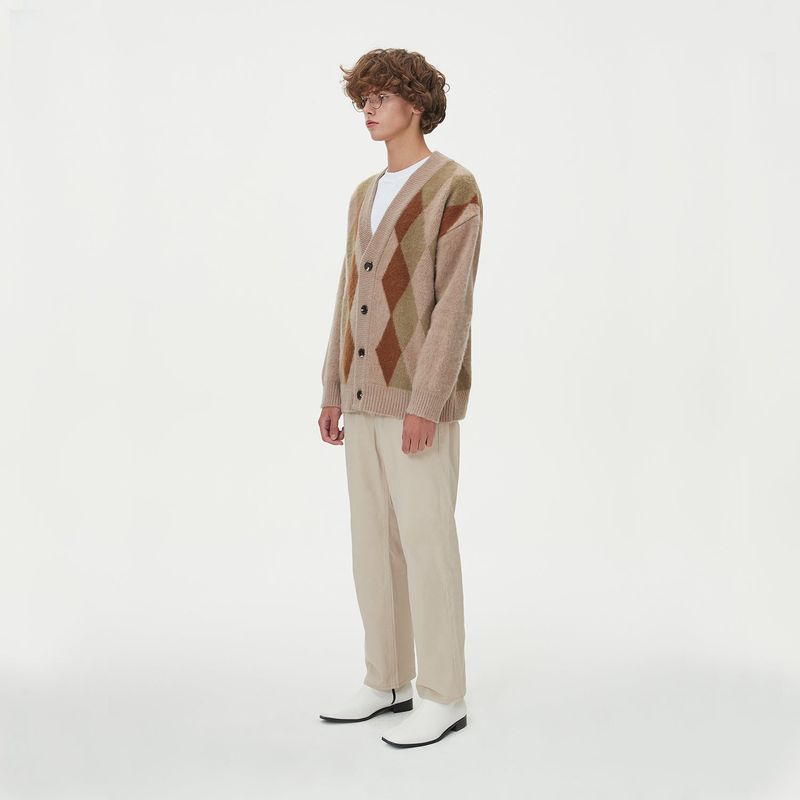 BRUSHED ARGYLE KNIT CARDIGAN_BEIGE