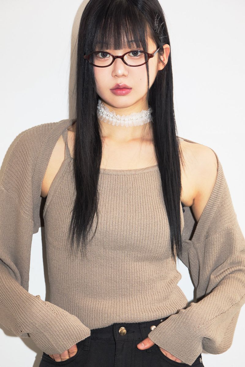 Oval shape color frame eyewear