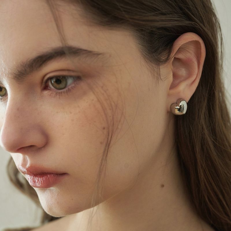 SIEOR(シオル)の「ZEN earring_silver(Accessories)」