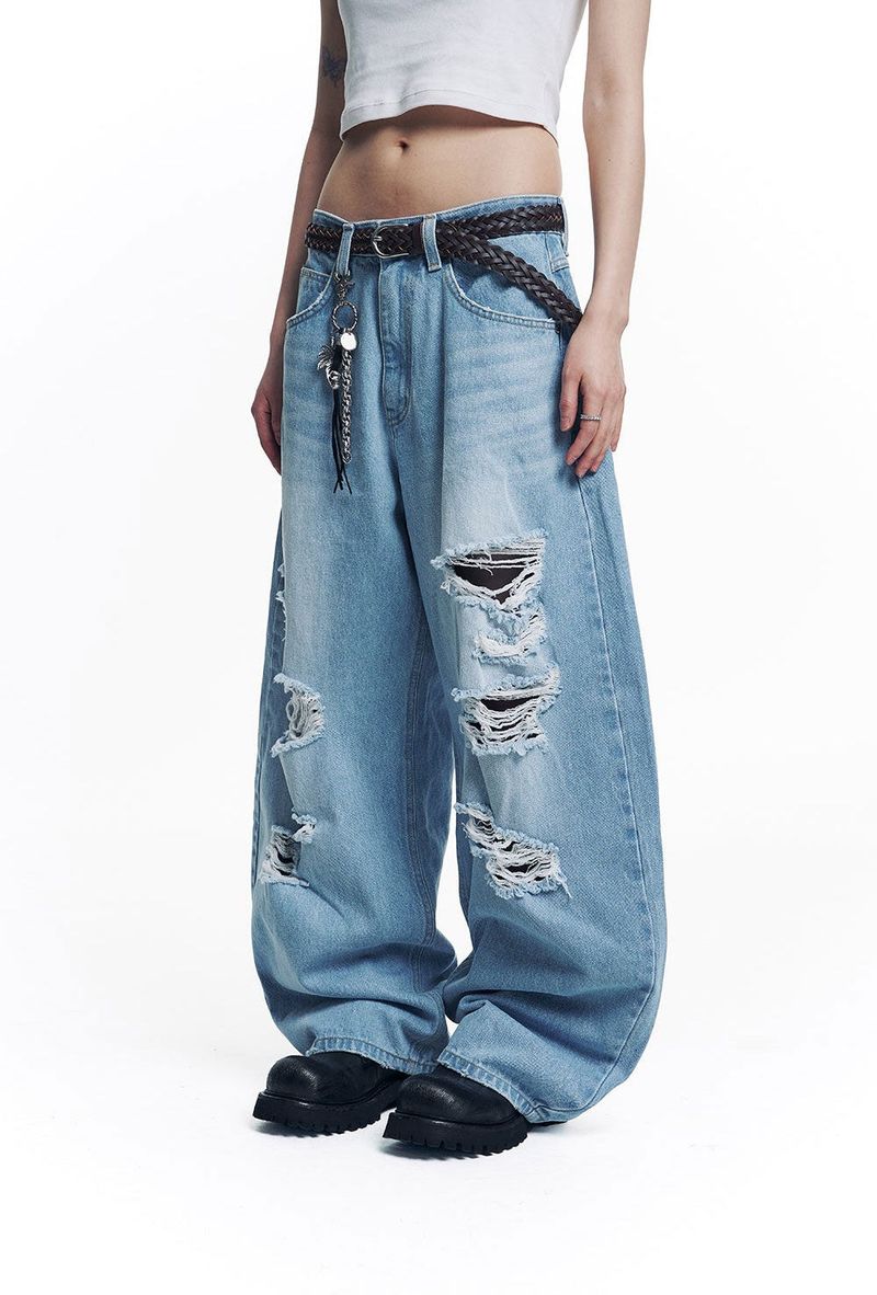 Distressed Curved Denim Pants - Light Blue