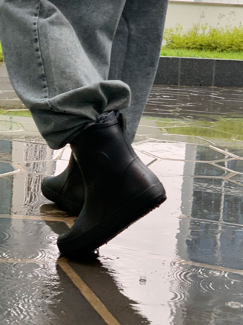 ASCLO Middle Bi Rain Boots