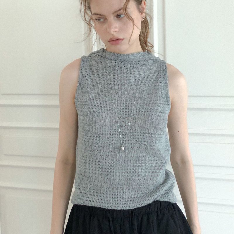Elrocio neck vest (gray)