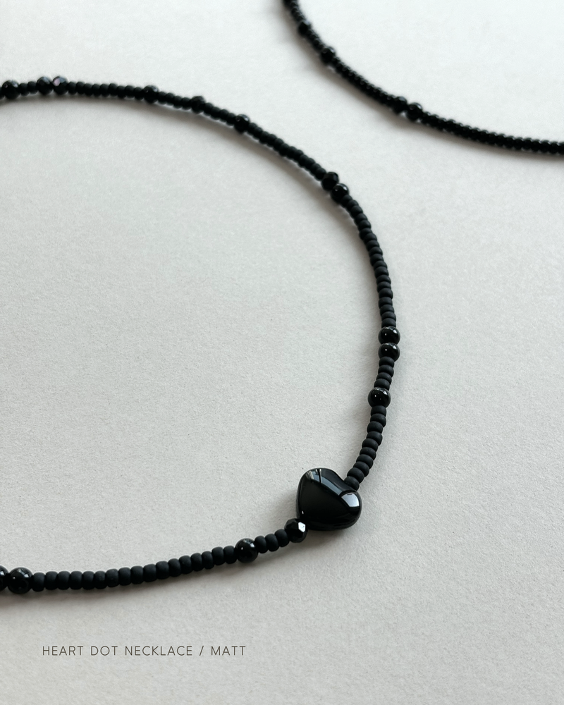 [Matt] Heart Dot Necklace
