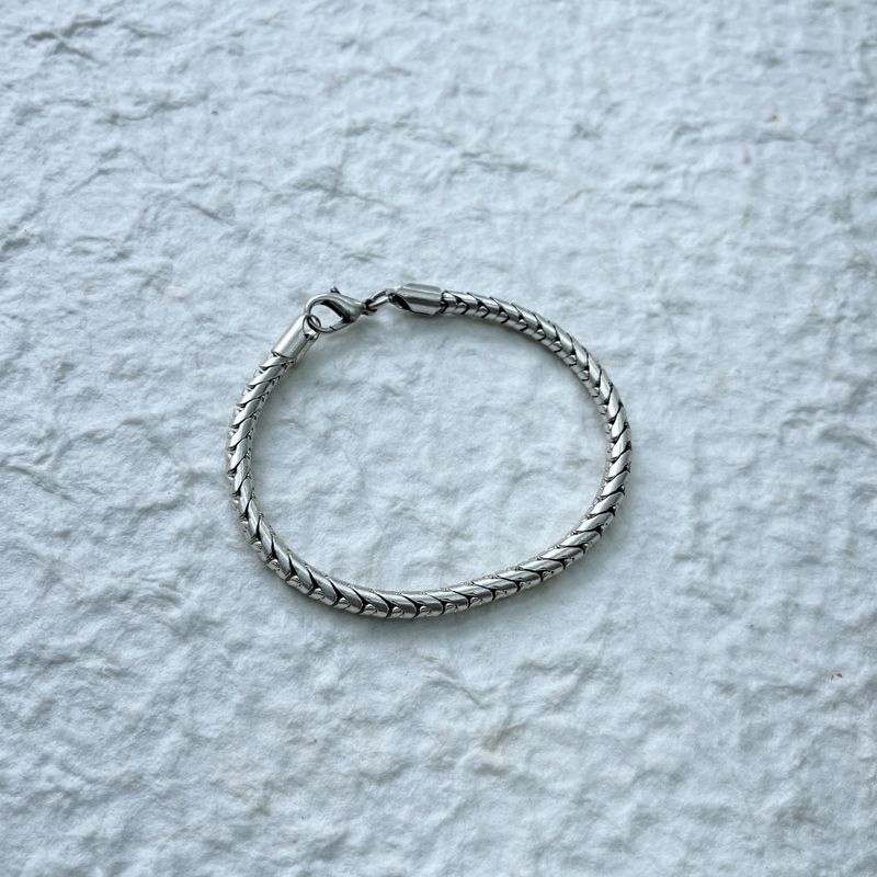 Silver Spine Bracelet