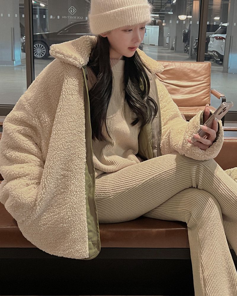 Reversible fur quilted jumper