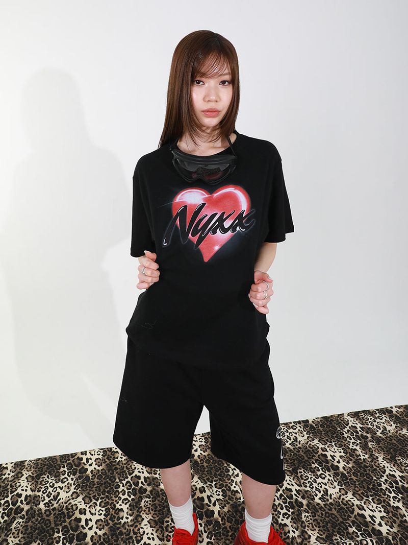 NYXX HEART TEE (BLACK)