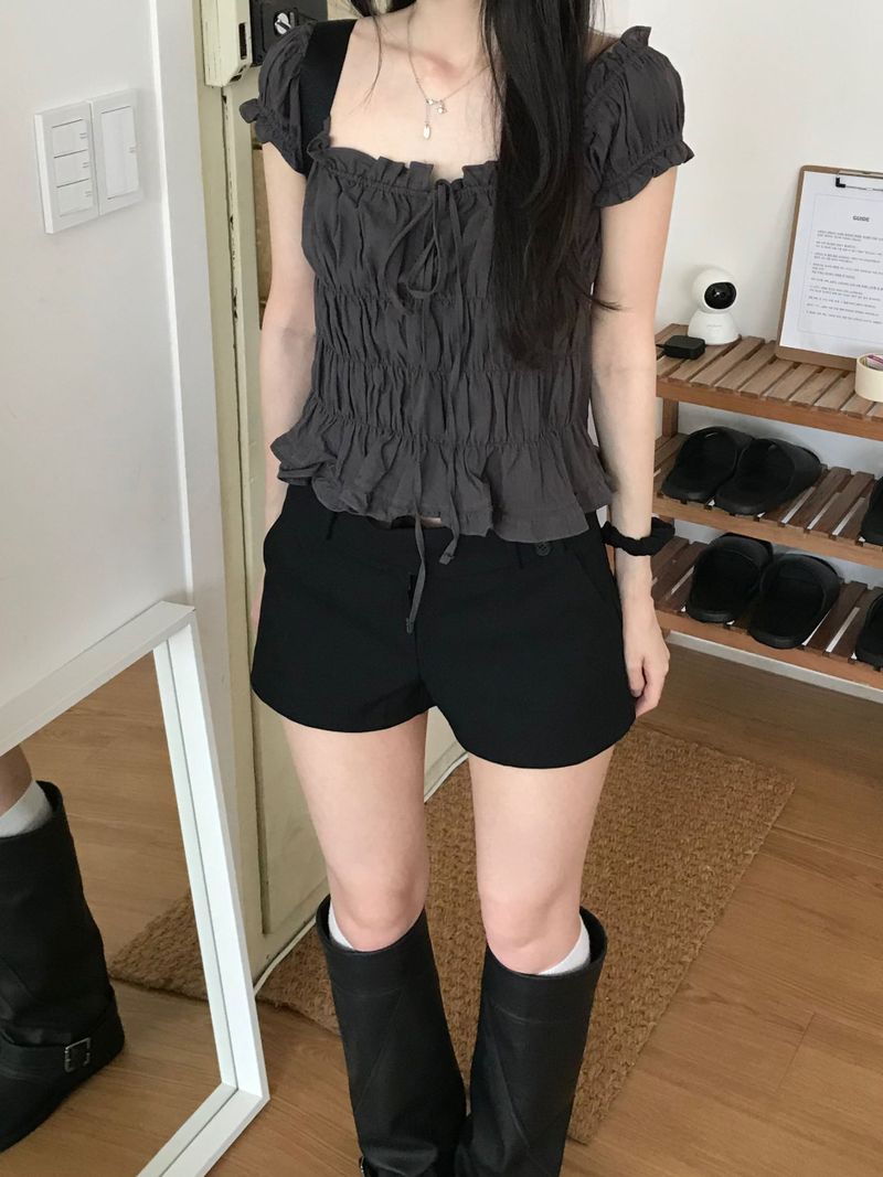Betty Shirring Blouse (2 colors)