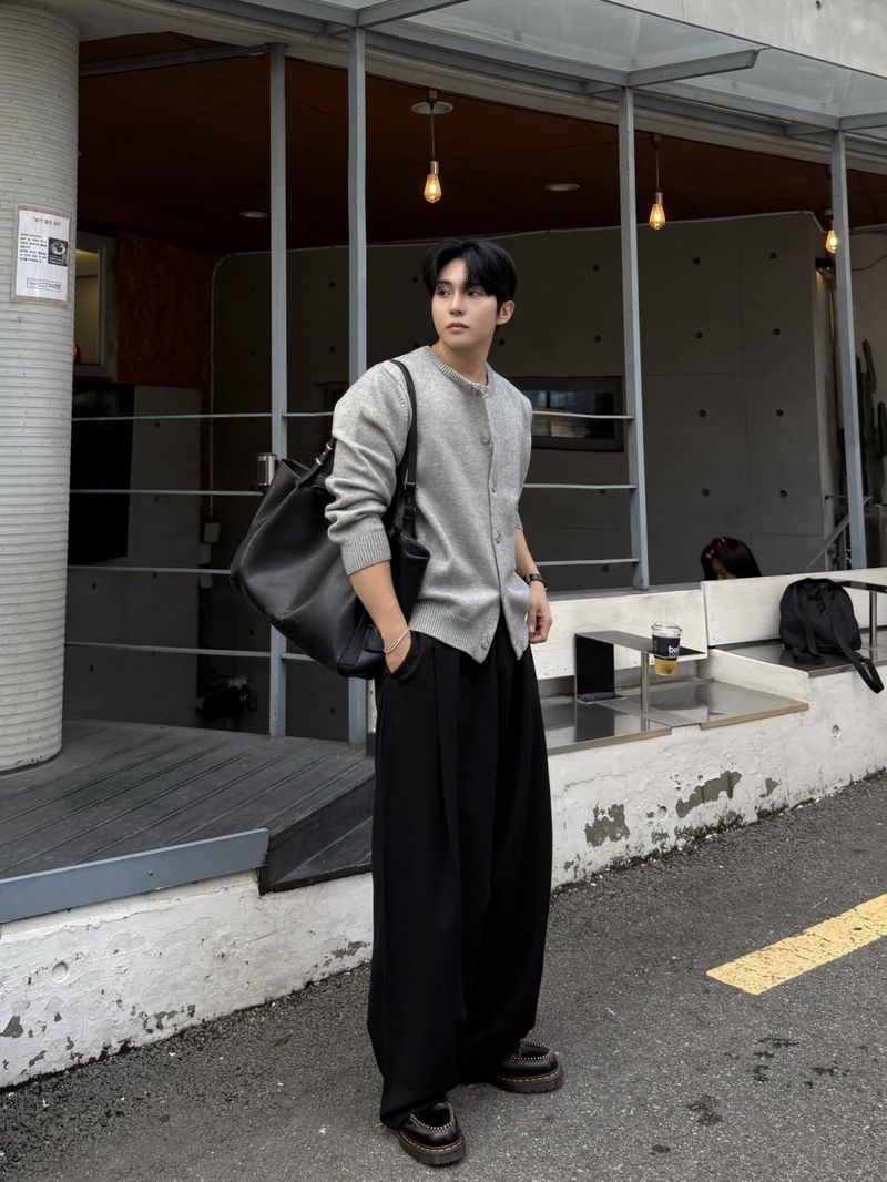 Ox over curved banding pants