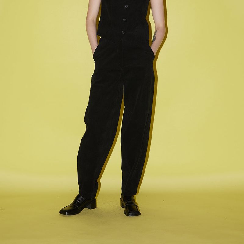 Corduroy rounded pants black